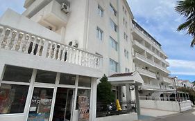 Azzuro Apartments Budva